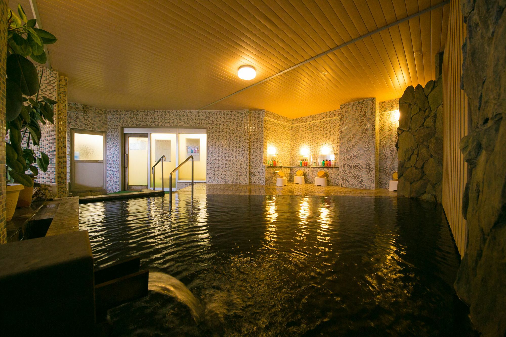 Hitoyoshi Onsen Nabeya Otel Dış mekan fotoğraf